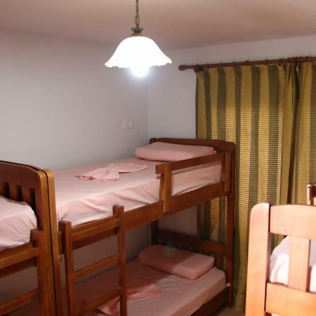 Eden hostel Tirana Buitenkant foto