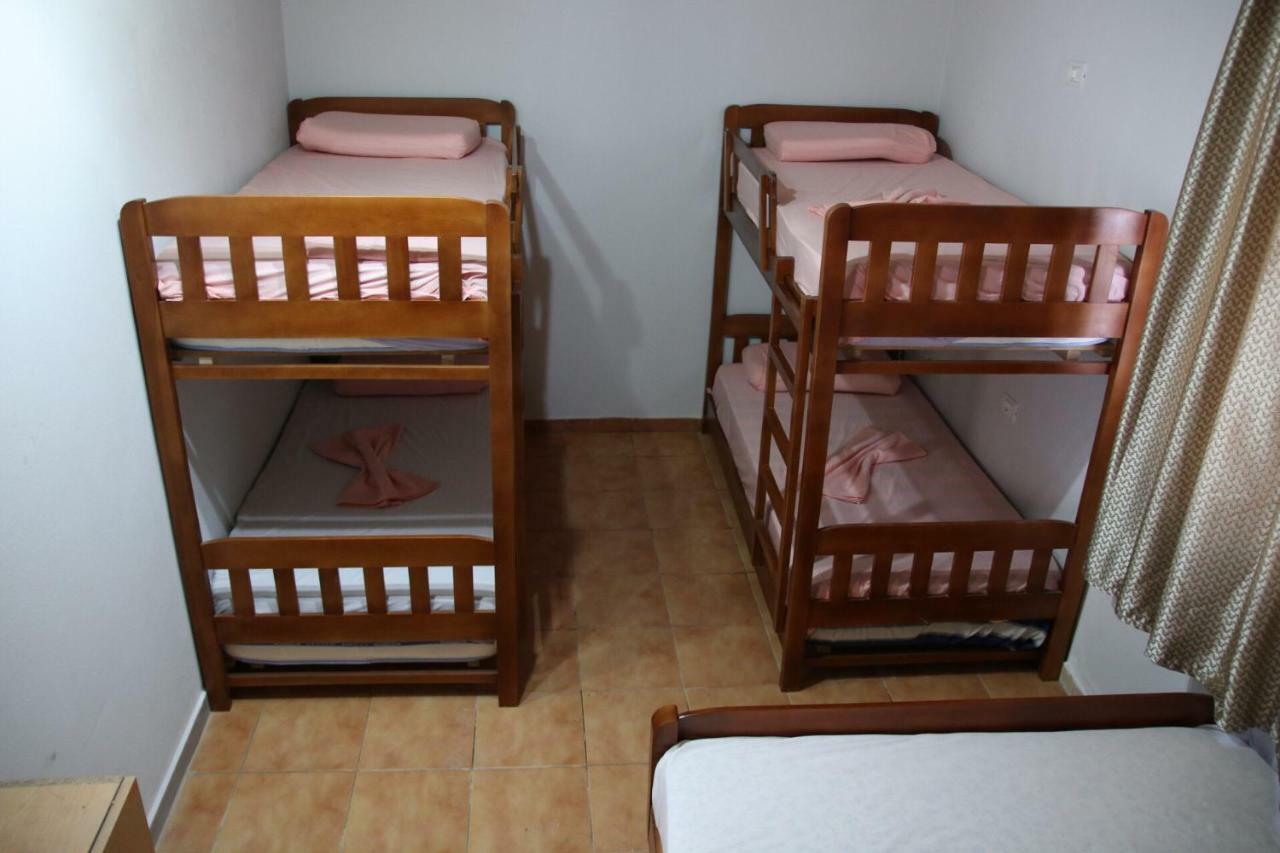 Eden hostel Tirana Buitenkant foto